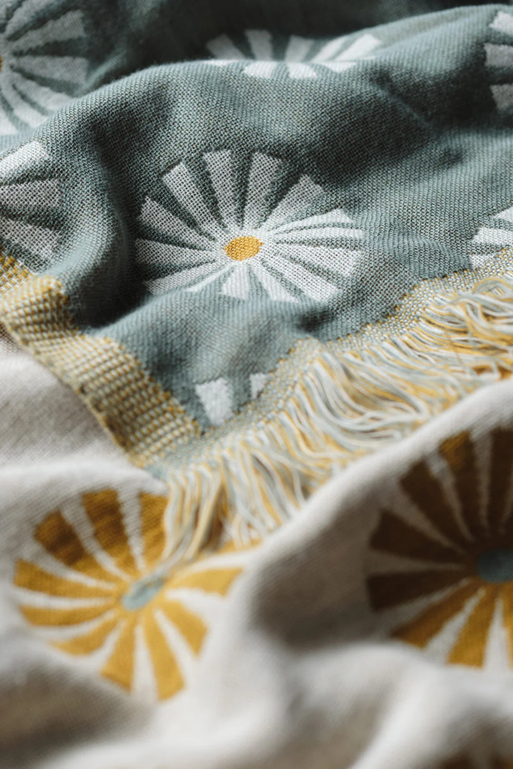 Slowtide Sun Dazed Driftweave Beach Blanket Green - Image 4